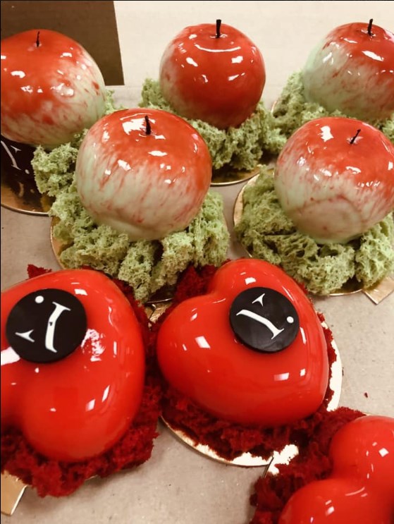 6 Mini Cakes set image 1 6 Mini Cakes set image 1