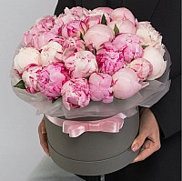 25 Peonies at a Hat Box image 0