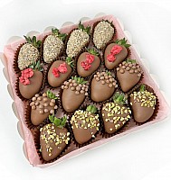 Strawberries glazed with chocolate, 16 pieces image 0
